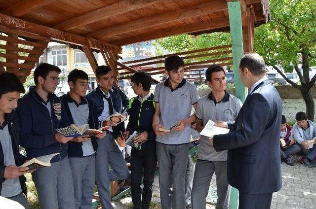 B&uuml;nyan da &ldquo;okumayı Seviyorum&rdquo; Projesi Kapsamında Kitap Okuma Etkinliği D&uuml;zenlendi 1