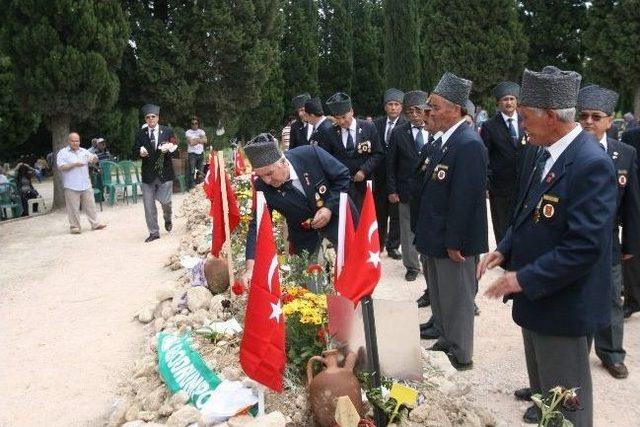 Muharip Gazilerden Maden Şehitliğine Ziyaret