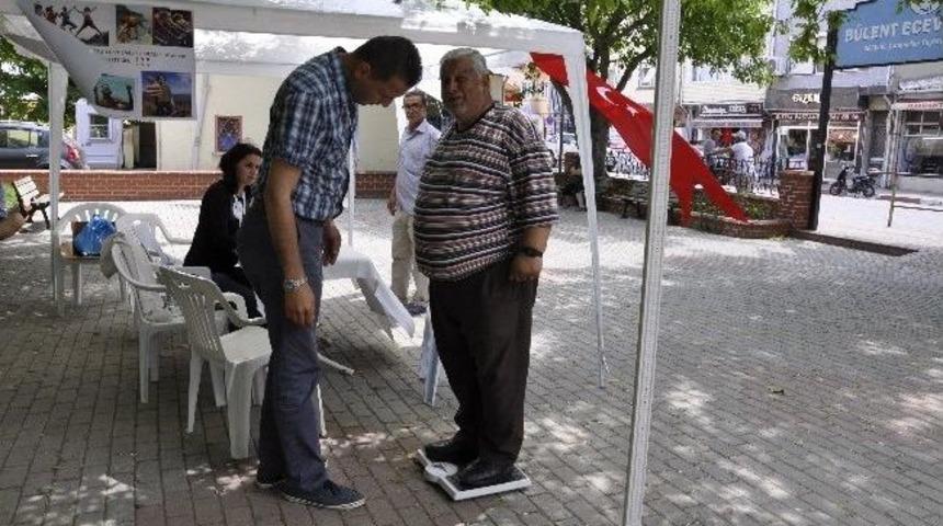 Muratlı&rsquo;da 22 Mayıs 'd&uuml;nya Obezite G&uuml;n&uuml;' Standı Kuruldu
