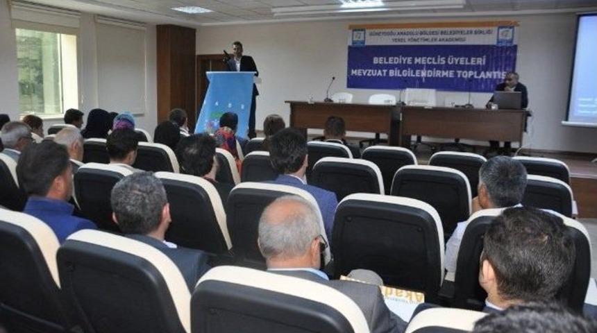 Belediye Meclis &Uuml;yelerine Bilgilendirme Eğitimi