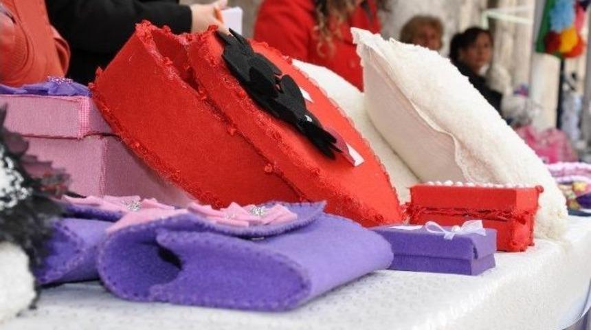 Sivas&rsquo;ta Engelli &Ouml;ğrenciler Kermes A&ccedil;tı