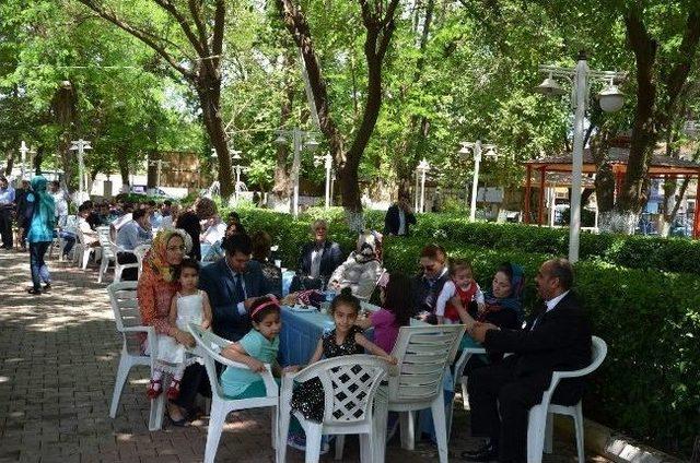 Harran Üniversitesi'nden Soma’ya Yardım Kampanyası