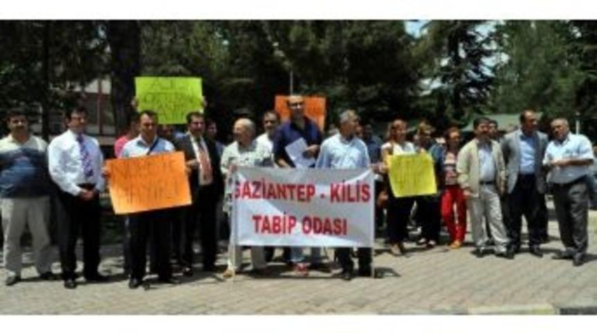 Sağlık &Ccedil;alışanları &Ccedil;&ouml;z&uuml;m İ&ccedil;in Toplandı