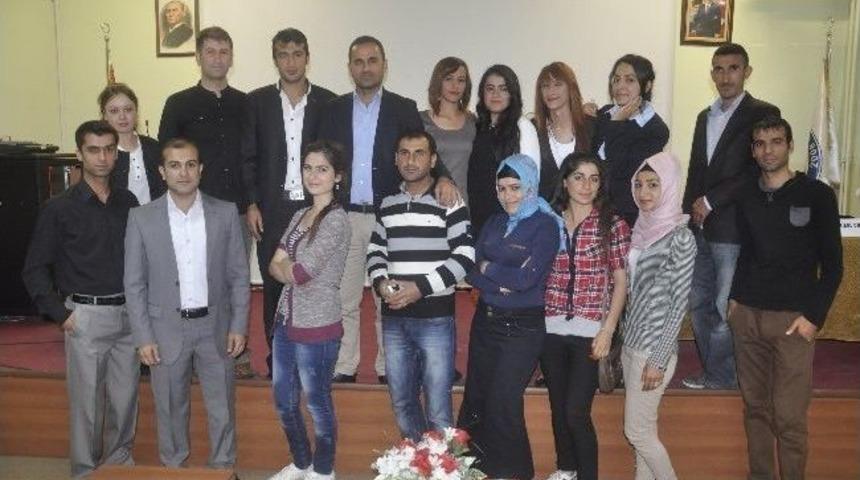 &Uuml;niversite Sonrası Tanıtım Paneli Ger&ccedil;ekleştirildi