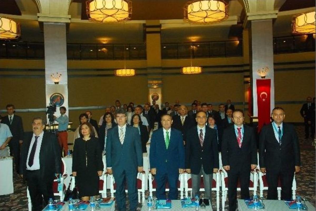 Hatipoğlu: &ldquo;akdeniz &Uuml;niversitesi T&uuml;rkiye&rsquo;nin Gururudur&rdquo;