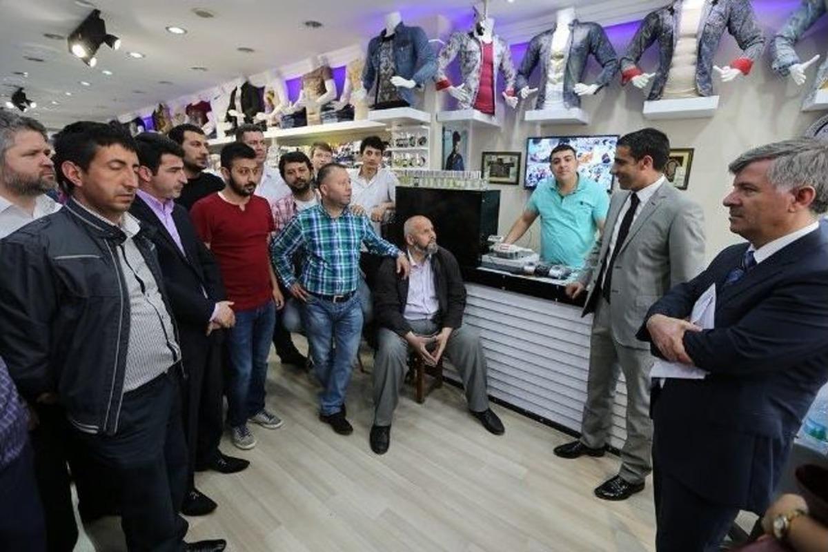 B&ouml;lge Esnafı İmza Topladı: &ldquo;itfaiye Caddesi Trafiğe Kapatılsın&rdquo;