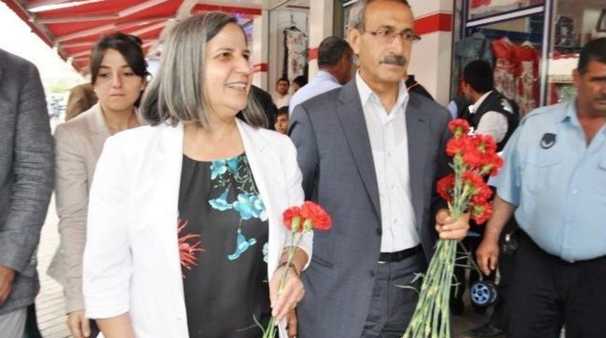 Belediye Eşbaşkanları Kaldırım İşgaline Karşı Esnafı Ziyaret Etti