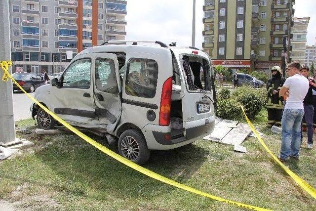 Samsun'da Trafik Kazası: 3 Yaralı