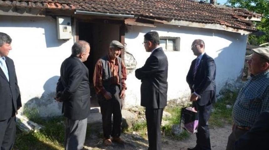 Vali Turhan, Hayatını Kaybeden Maden İş&ccedil;ilerinin Ailelerini Ziyaret Etti