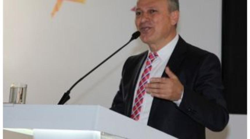 Gen&ccedil; Mucitler &lsquo;ilk İşim Girişim&rsquo;de M&uuml;cadele Ediyor