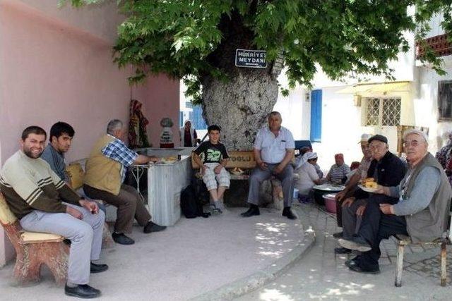 Şehit Madenciler İ&ccedil;in Lokma Hayrı 1