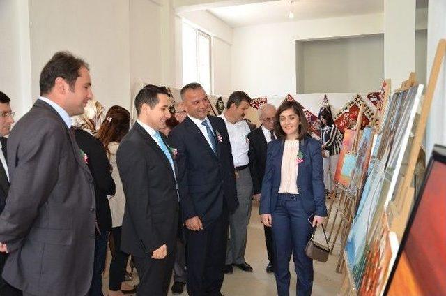 Yakakent&rsquo;te Sergi A&ccedil;ılışı 1