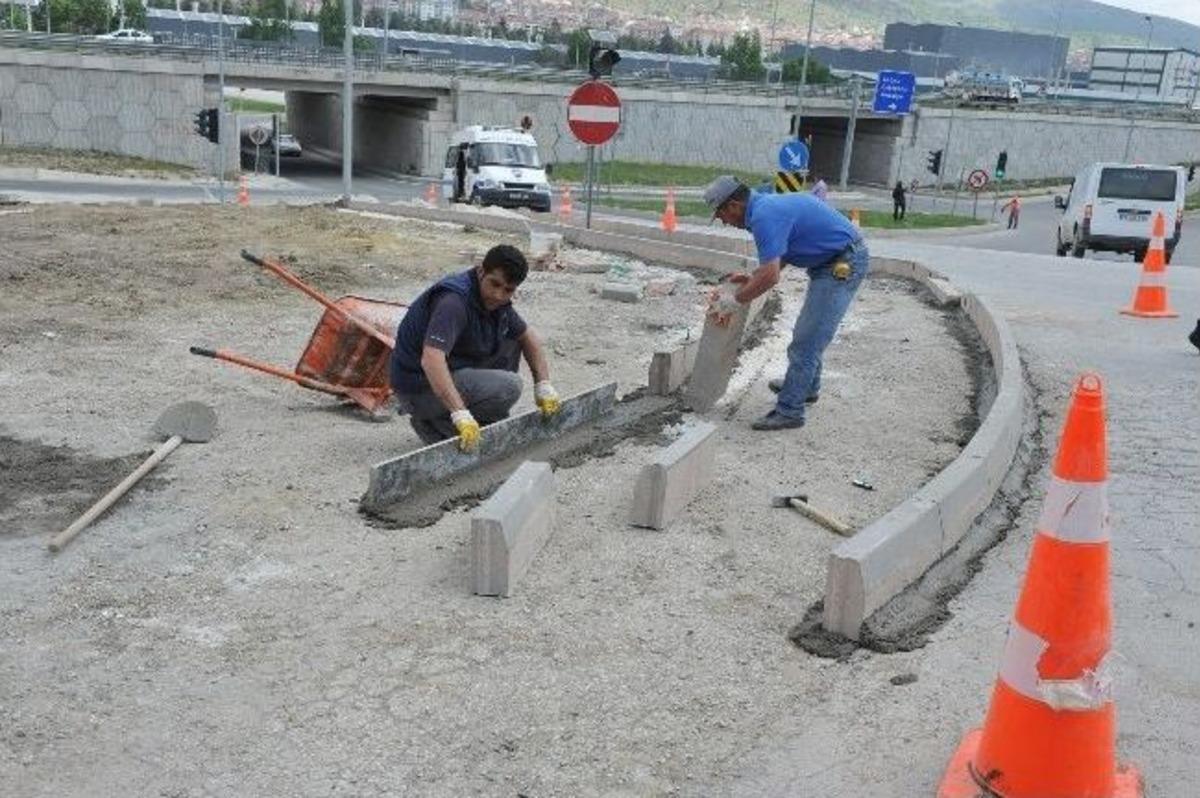 Boz&uuml;y&uuml;k'te &Uuml;st Yapı &Ccedil;alışmaları