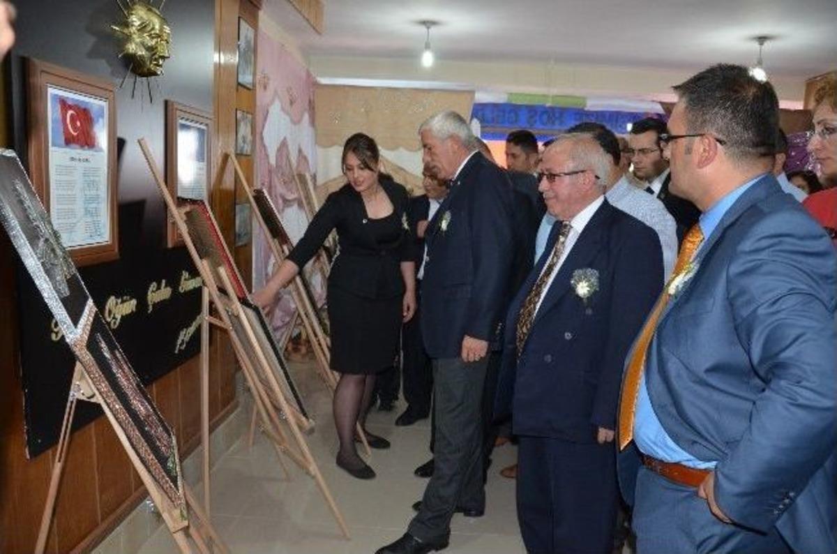 Ala&ccedil;am Halk Eğitim Merkezi&rsquo;nden Sergi A&ccedil;ılışı