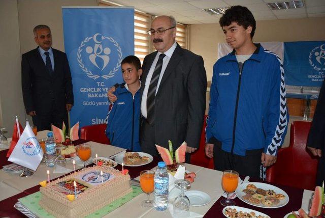 Sinop ta Başarılı Sporculara &Ouml;d&uuml;l 1