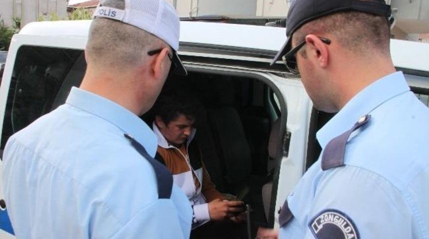 Yaşlı Adama &Ccedil;arpan Ehliyetsiz S&uuml;r&uuml;c&uuml; H&uuml;ng&uuml;r H&uuml;ng&uuml;r Ağladı