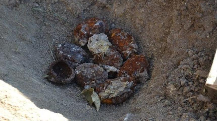 Urla&rsquo;da 7 Adet El Bombası Ele Ge&ccedil;irildi