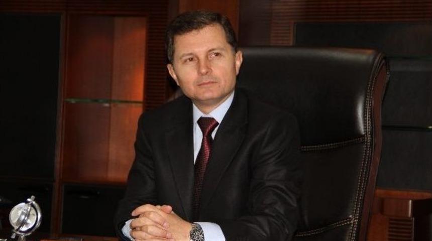 H&uuml;ner, Basınla Buluştu