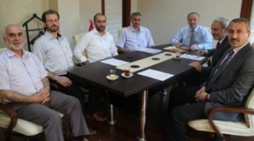 M&uuml;ft&uuml; Serenli Stk'larla Bir Araya Geldi