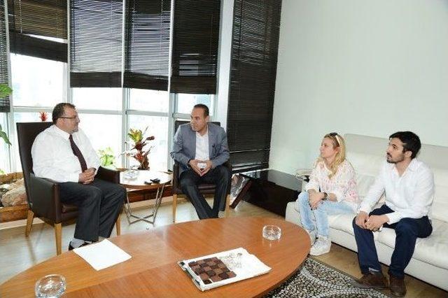 S&ouml;zl&uuml;: &ldquo;kimsenin Menfaat Fedaisi Değilim&rdquo; 1