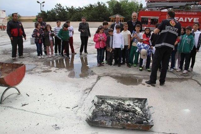 &Ouml;ğrencilerden İtfaiyeye Ziyaret 1