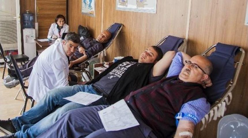 Ahlat&rsquo;ta Kan Bağışı Kampanyası