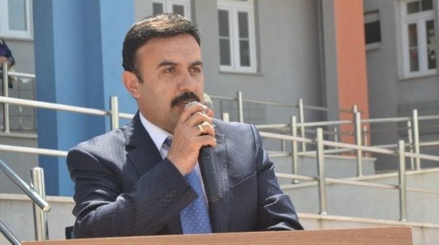 Kaymakam Kubilay&rsquo;dan Okul K&uuml;t&uuml;phanesine Tam Not