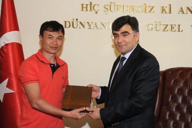 Kazakistan Cumhuriyeti Vatandaşlarından Valilik Ziyareti 2