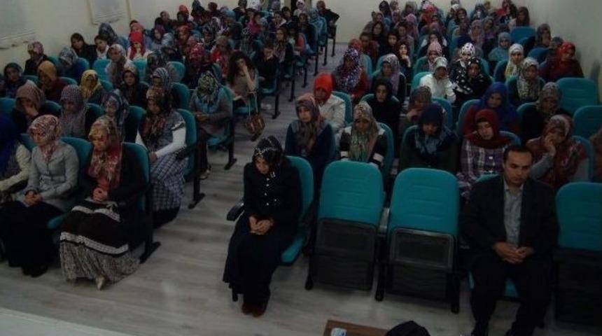 Kredi Yurtlar Kurumu Yozgat Kız &Ouml;ğrenci Yurdunda Soma &lsquo;da Hayatını Kaybeden Maden İş&ccedil;ileri İ&ccedil;in Mevlit Okutuldu