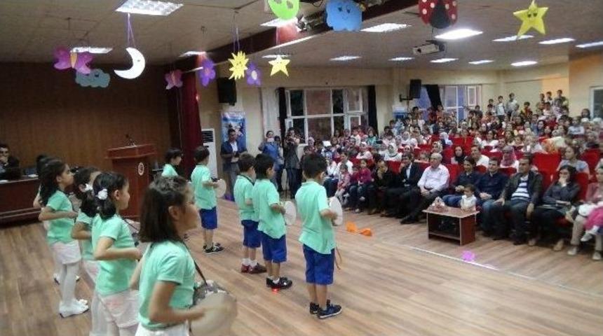 K&uuml;&ccedil;&uuml;k &Ccedil;ocukların B&uuml;y&uuml;k Oyunu