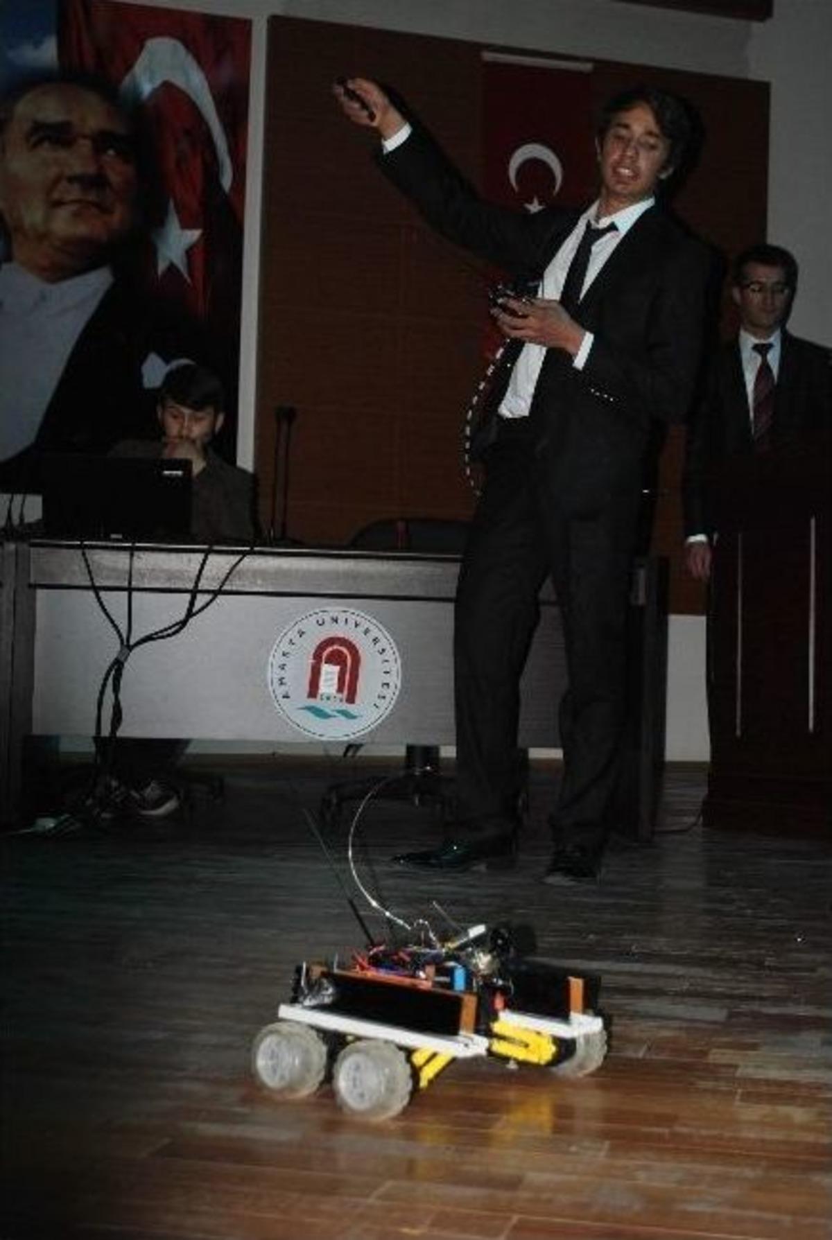 &Uuml;niversitelilerden 'yetenek Sizsiziniz' Gibi Yarışma