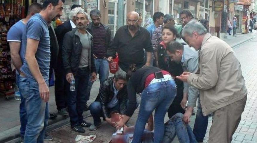 Kız Arkadaşıyla Tartışıp Camı Yumruklayan Gen&ccedil; Ağır Yaralandı