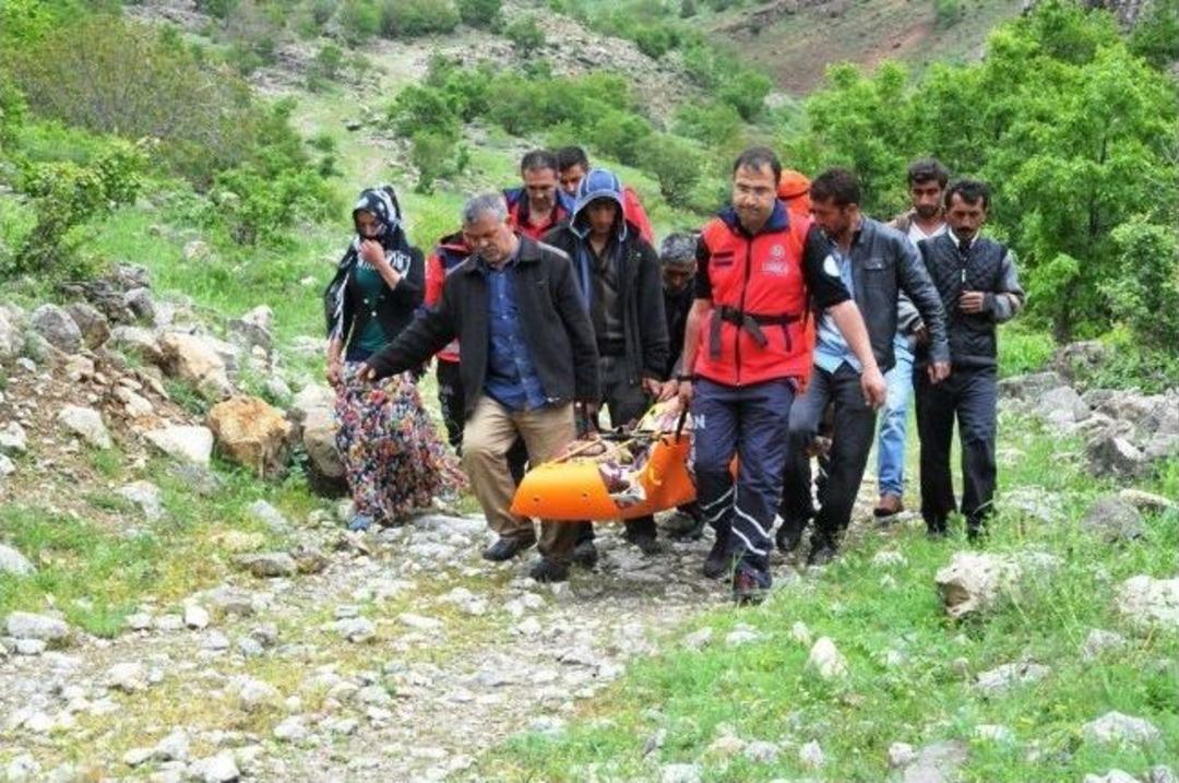 Yaylada Sancılanan Hamile Kadını Umke Kurtardı