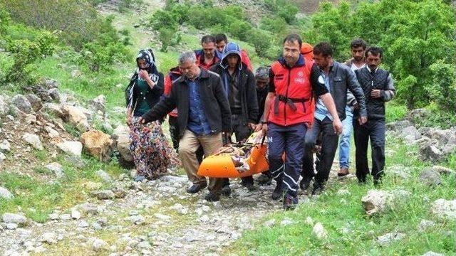 Yaylada Sancılanan Hamile Kadını Umke Kurtardı