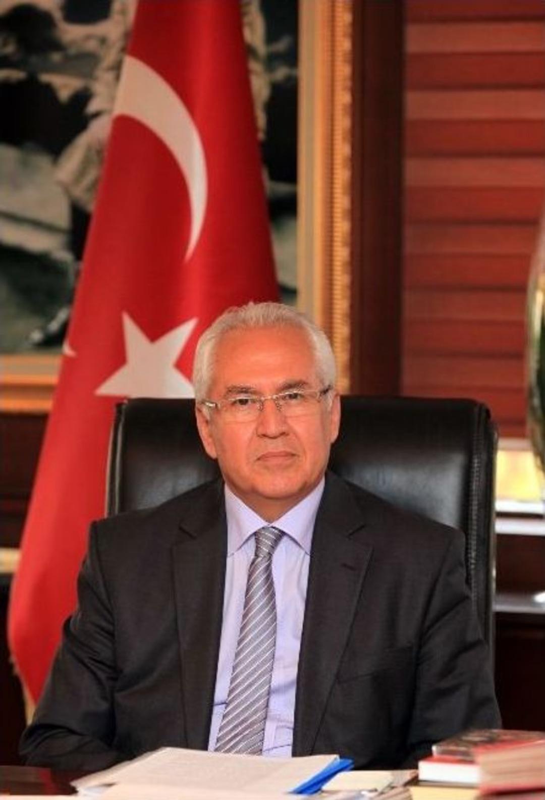 Karabağlar Başkanına Sahip &Ccedil;ıktı