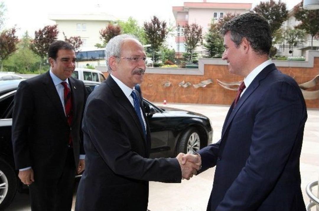 Kılı&ccedil;daroğlu, Barolar Birliğini Ziyaret Etti