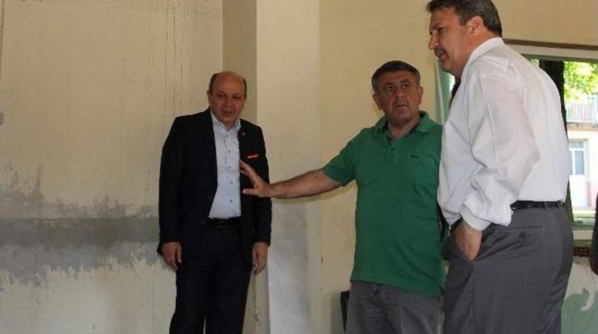 Başkan &Ccedil;er&ccedil;i Tadilat &Ccedil;alışmalarını İnceledi