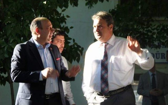 Başkan &Ccedil;er&ccedil;i Tadilat &Ccedil;alışmalarını İnceledi 1