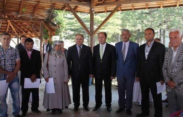 Diplomalı &Ccedil;obanlar Sertifikalarını Aldı 1