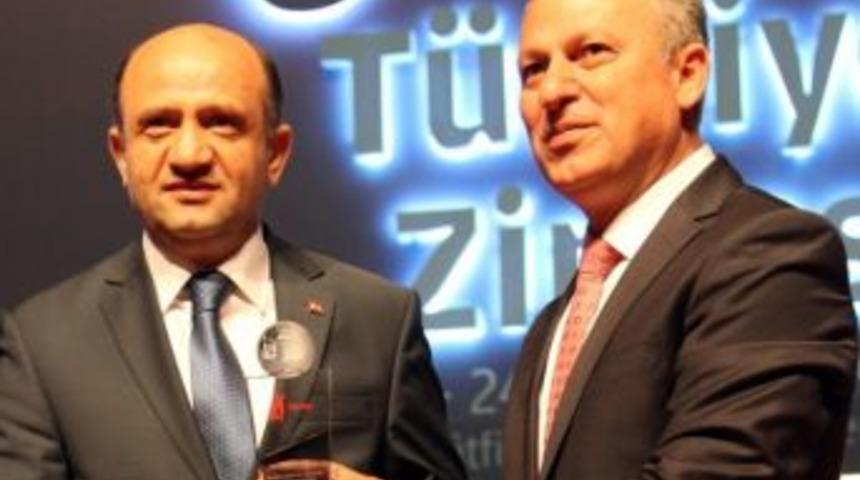 D&uuml;nya Gen&ccedil;leri Sesini Değil, S&ouml;z&uuml;n&uuml; Y&uuml;kseltiyor