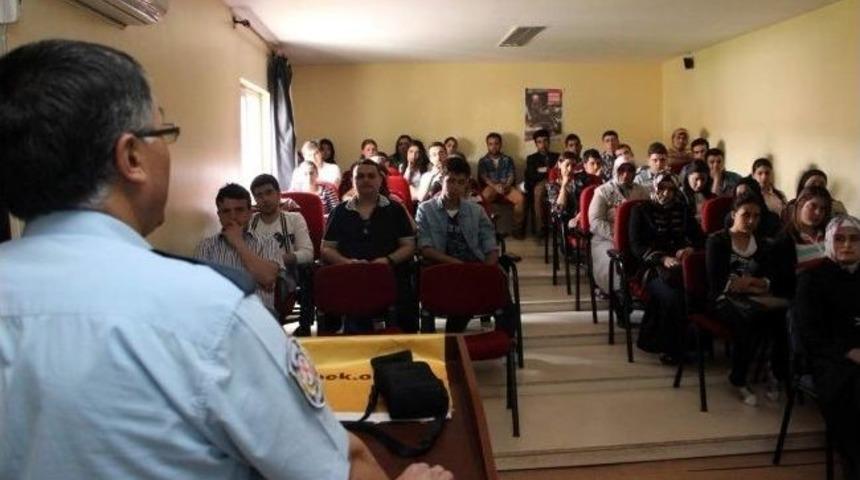 Gamek'ten Kursiyerlere Trafik Semineri