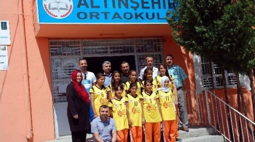 Altınşehir Ortaokulu T&uuml;rkiye 5.&rsquo;si Oldu