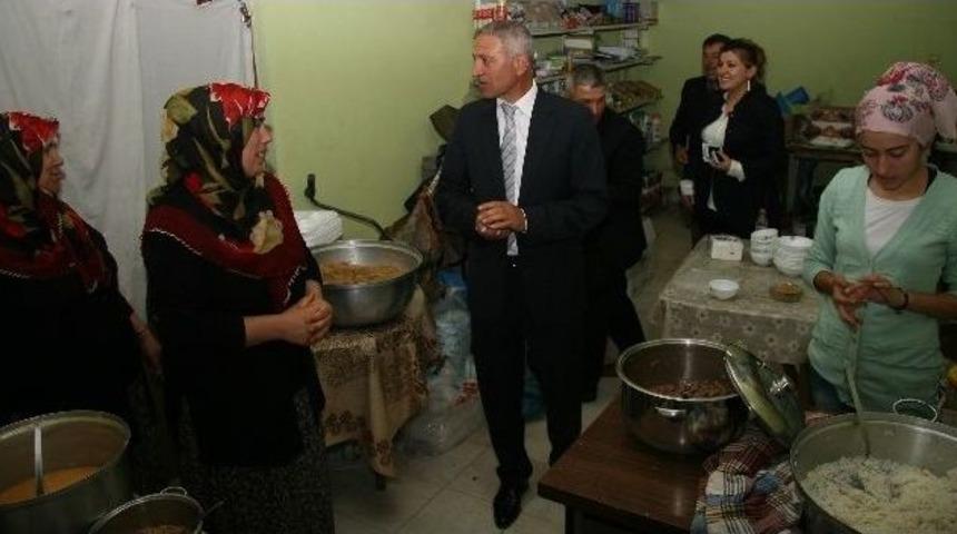 Başkan Dişli&rsquo;ye Y&ouml;resel Yemekli Karşılama