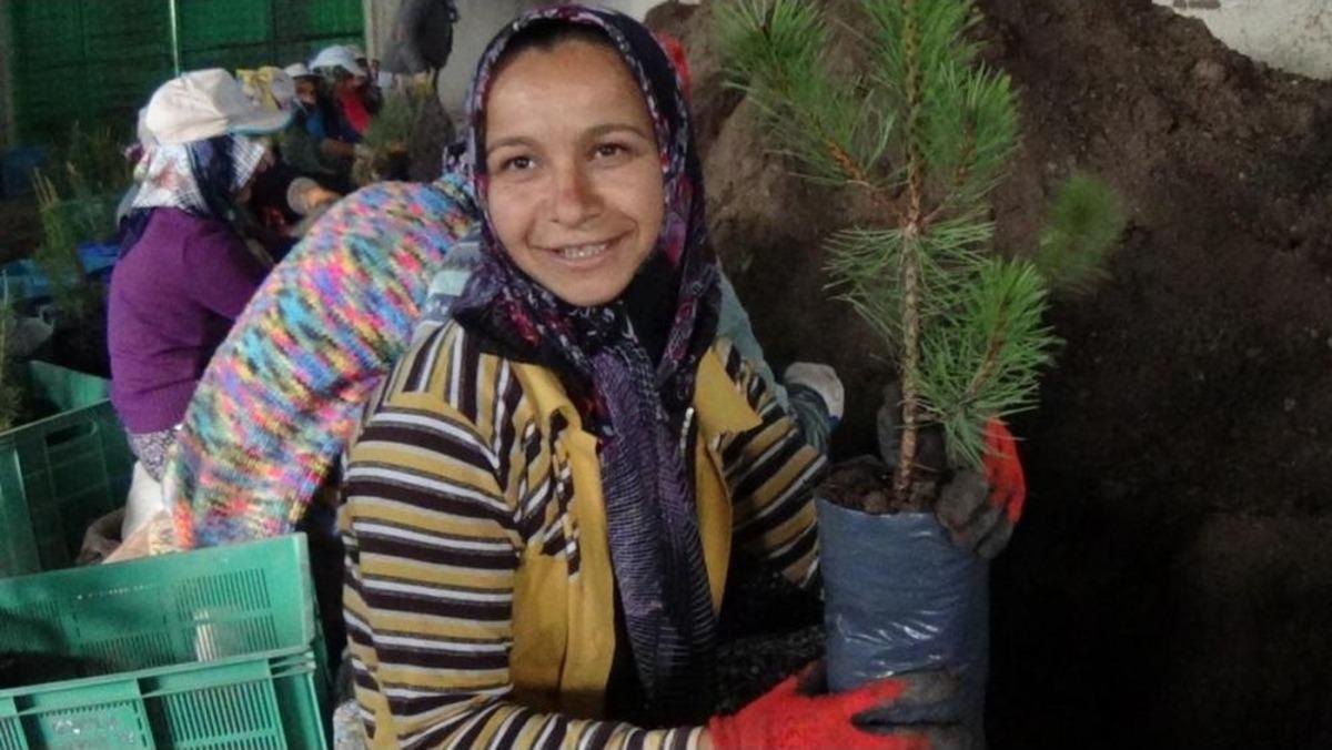 Seydişehir Orman Fidanlık, Kadınlarla &Uuml;retiyor