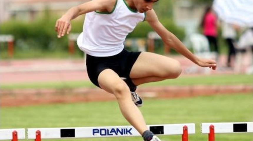 Bursa'da "Atletizm İl Birinciliği" M&uuml;sabakaları Sona Erdi