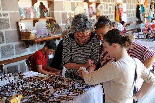 El Ürünleri Pazarında Yeni Satış Dönemi Başladı