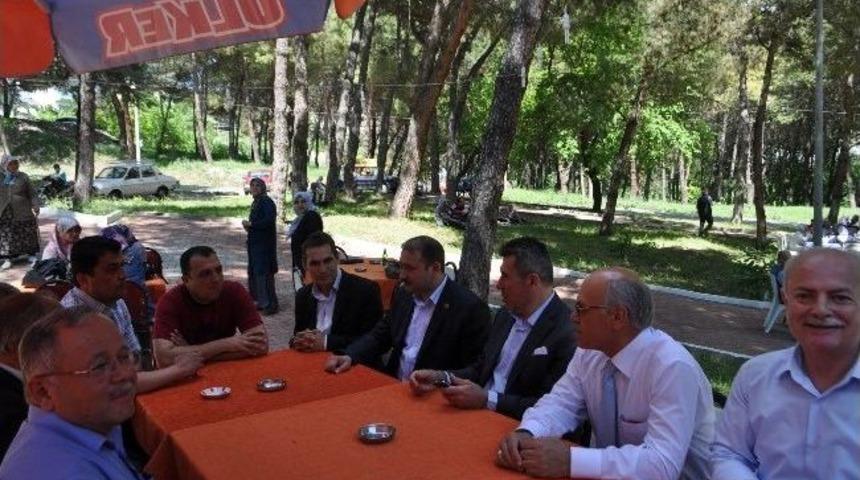 Demirci’de Belediye Hıdrellez Etkinliği Düzenledi