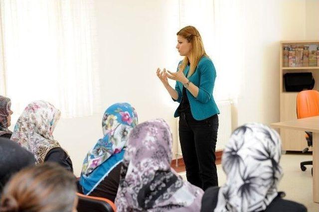 Türkiye’nin İlk “menopoz Okulu” Altındağ’da