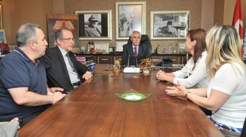 Bozbey: &ldquo;tabip Odası&rsquo;na B&uuml;y&uuml;k Sorumluluk D&uuml;ş&uuml;yor&rdquo;