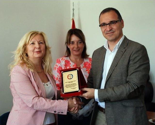 Didimli Yardımseverlerden Hastaneye Cihaz Desteği 1